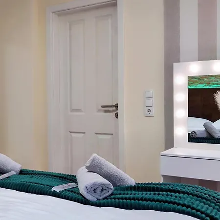 公寓 Direkt Am Rhein Mit Burgblick Nahe Rheinsteig Bis 8 Personen, 2 Baeder, 4 Zimmer, Kueche, Netflix *