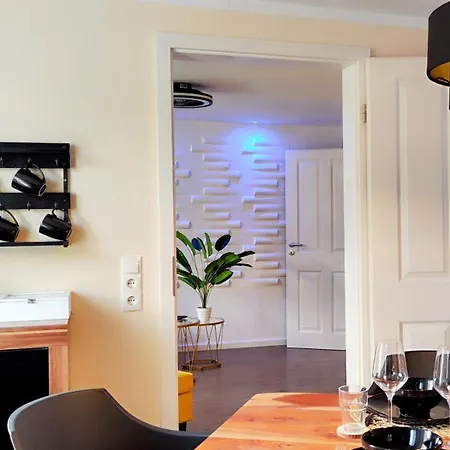 公寓 Direkt Am Rhein Mit Burgblick Nahe Rheinsteig Bis 8 Personen, 2 Baeder, 4 Zimmer, Kueche, Netflix