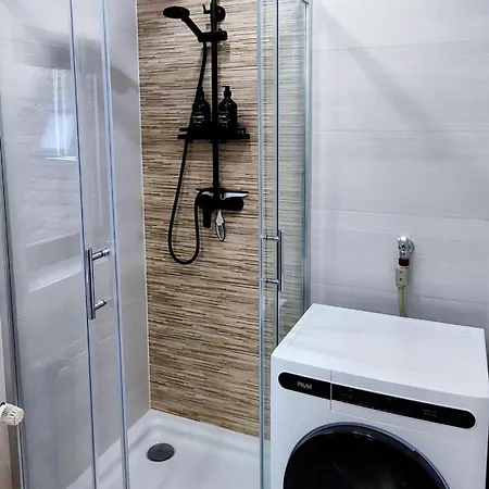 Direkt Am Rhein Mit Burgblick Nahe Rheinsteig Bis 8 Personen, 2 Baeder, 4 Zimmer, Kueche, Netflix * 考布