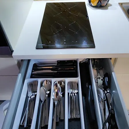 Direkt Am Rhein Mit Burgblick Nahe Rheinsteig Bis 8 Personen, 2 Baeder, 4 Zimmer, Kueche, Netflix 考布