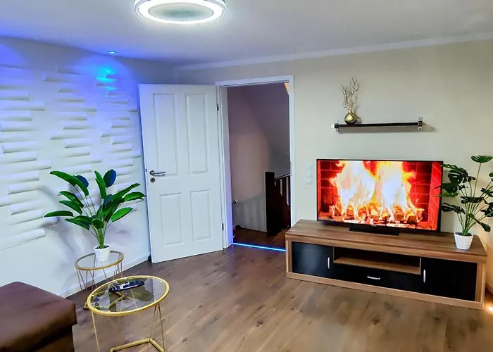 Direkt Am Rhein Mit Burgblick Nahe Rheinsteig Bis 8 Personen, 2 Baeder, 4 Zimmer, Kueche, Netflix Kaub