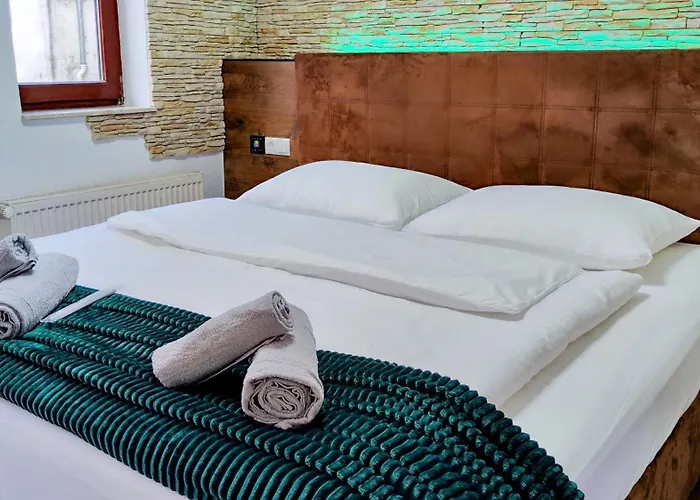 Direkt Am Rhein Mit Burgblick Nahe Rheinsteig Bis 8 Personen, 2 Baeder, 4 Zimmer, Kueche, Netflix Apartamento *