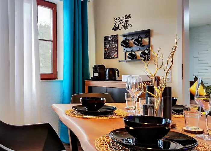 Apartamento Direkt Am Rhein Mit Burgblick Nahe Rheinsteig Bis 8 Personen, 2 Baeder, 4 Zimmer, Kueche, Netflix Kaub