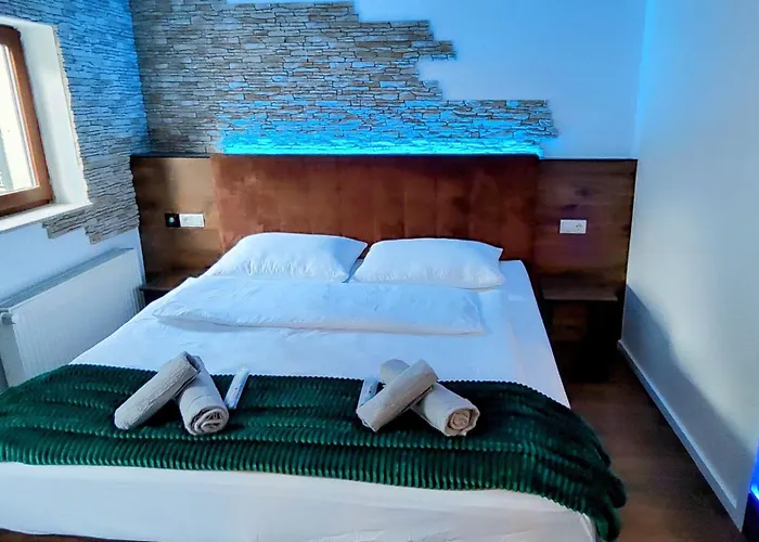 Apartamento Direkt Am Rhein Mit Burgblick Nahe Rheinsteig Bis 8 Personen, 2 Baeder, 4 Zimmer, Kueche, Netflix Kaub