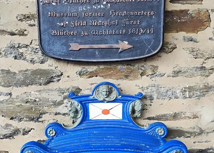 Direkt Am Rhein Mit Burgblick Nahe Rheinsteig Bis 8 Personen, 2 Baeder, 4 Zimmer, Kueche, Netflix Apartamento